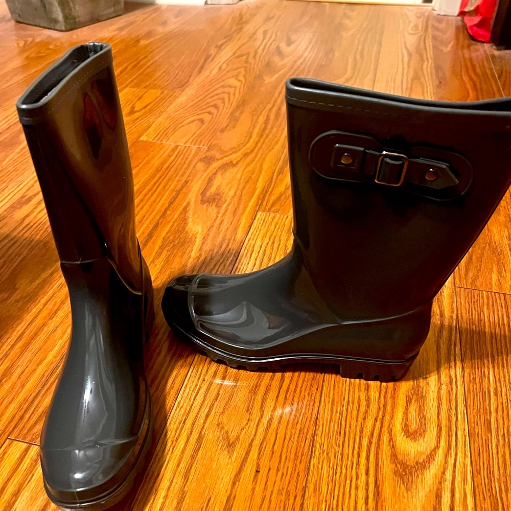 Rain boots.